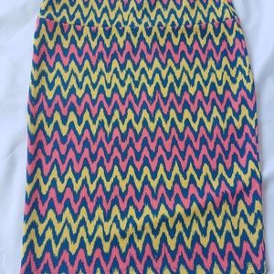 Lularoe  Cassie skirt with a wave pattern